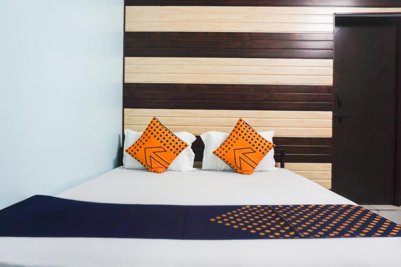 Hotel Spot On 43036 Gokul And Mauli Pure Veg Restaurant Pune